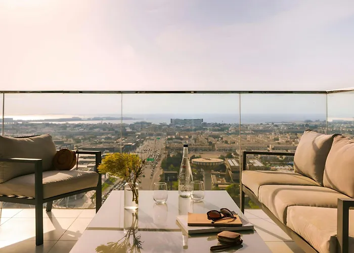 Sonder By Marriott Bonvoy Downtown Towers Apartments