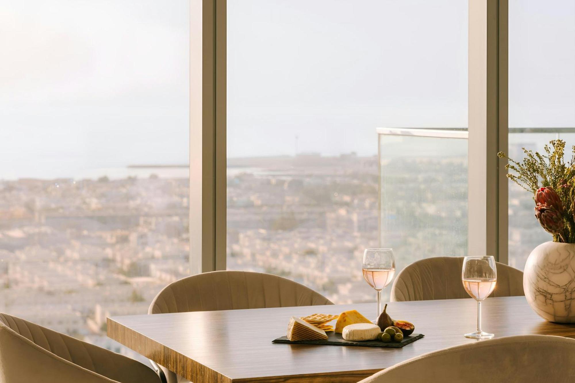 Sonder By Marriott Bonvoy Downtown Towers Apartments Aparthotel